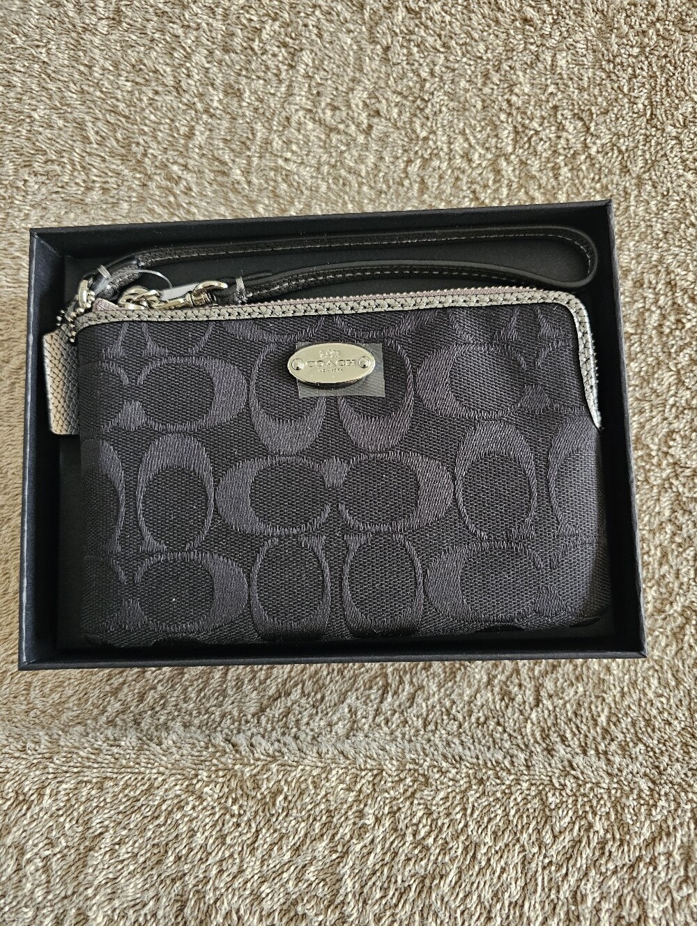 NWT Coach Black Signature Wristlet with Silver Metallic Trim